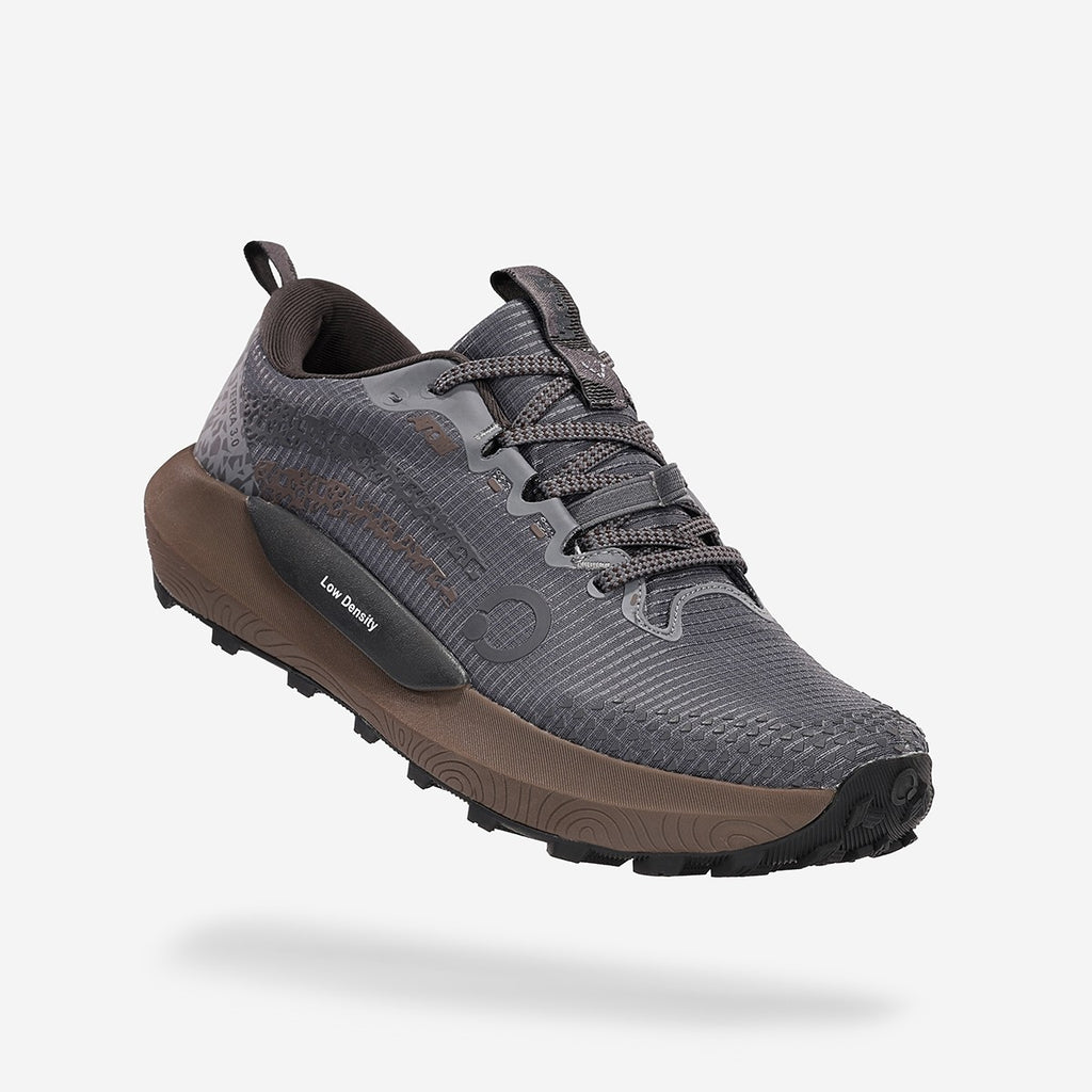 נעלי Trail Running Terra V3 AT211 לגברים עמידות למים בצבע אפור מוקה, תמונה 2 מתוך 6